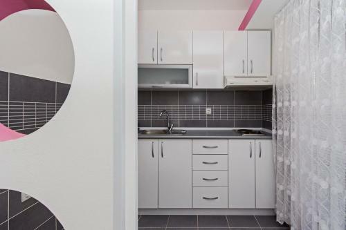 Lazo's Apartments