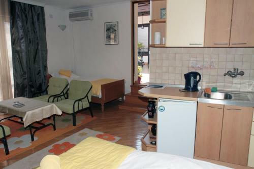 Apartment Tilevi