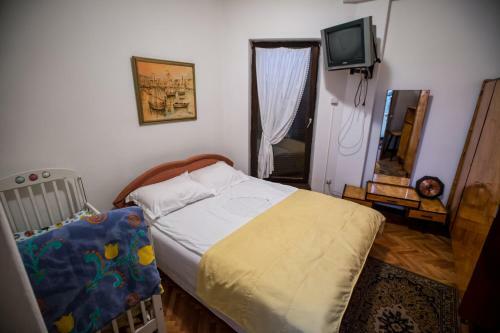 Apartment Tilevi