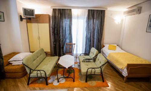 Apartment Tilevi