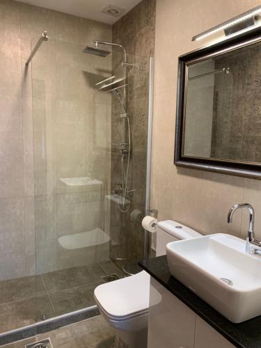 Apartment Tilevi