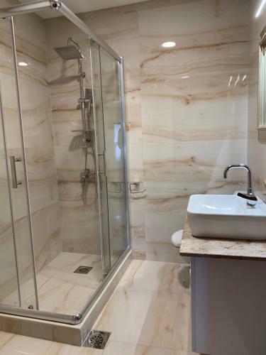 Apartment Tilevi