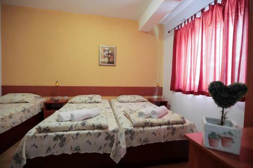 Hostal Bakal Apartments