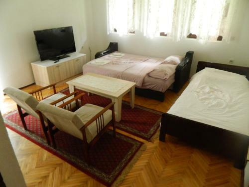 Din Apartments