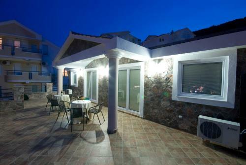 Contessa Apartments