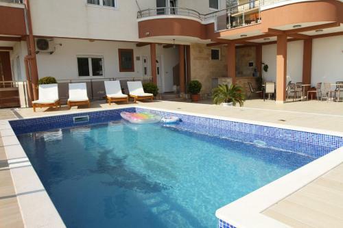 Apartments Rajovic