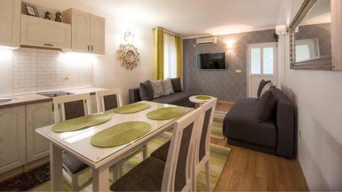 Apartments Villa Jovovic