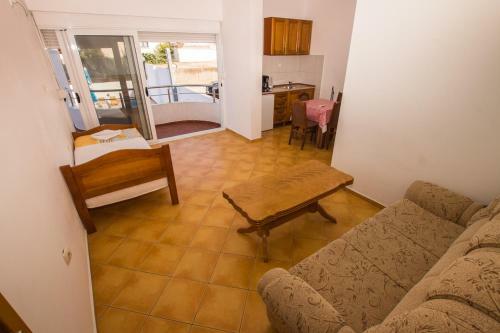 Aparthotel Apartments De Lara