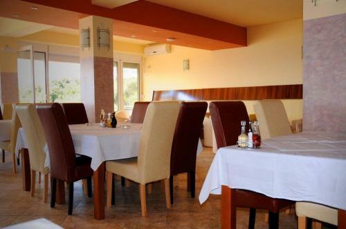 Aparthotel Apartments De Lara