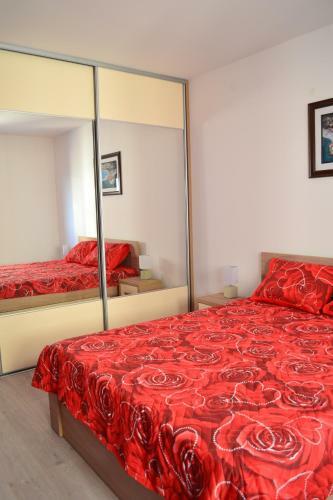 Crystal Apartment 2
