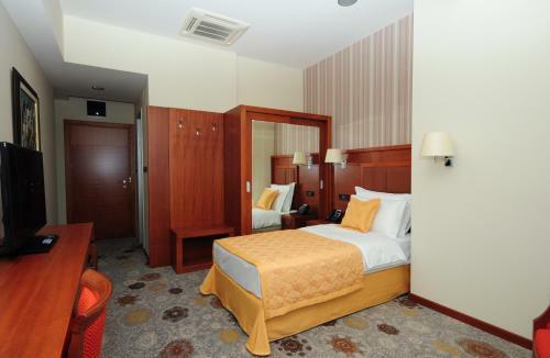 Hotel M Niki?
