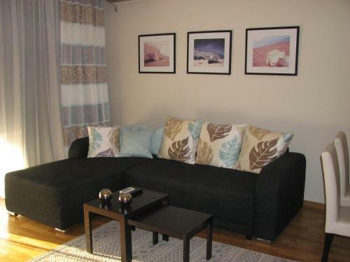 Apartment B&s