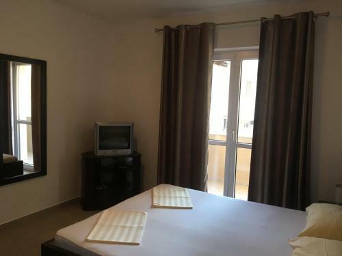 Hostal Pero Becici Apartments