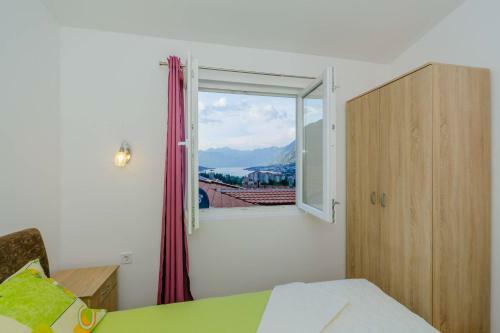 Paradise Bay Apartments