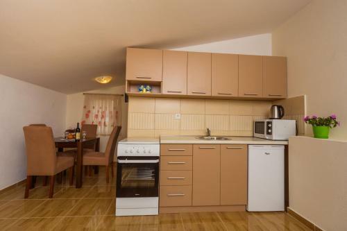 Paradise Bay Apartments