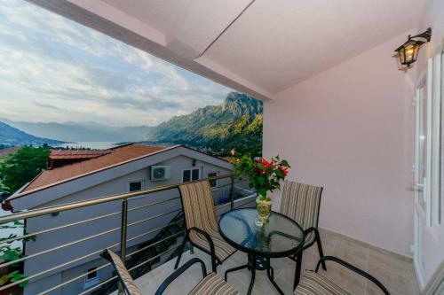 Paradise Bay Apartments