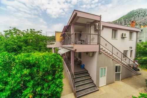 Apartmani Montemare