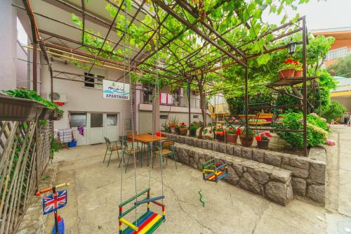 Apartmani Montemare