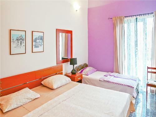 Apartamentos Klaris Guest House