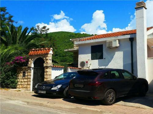 Apartamentos Klaris Guest House