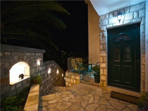 Apartamentos Klaris Guest House