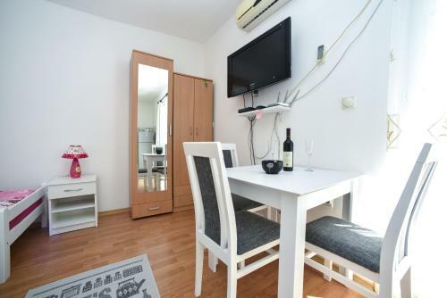 Jovana Apartment