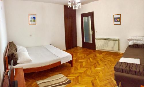 Bravo Apartmants