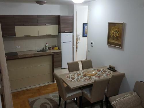 Apartment M