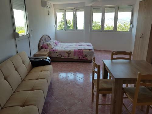 Hostal Guest House Dragomir