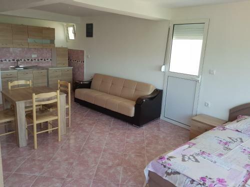 Hostal Guest House Dragomir