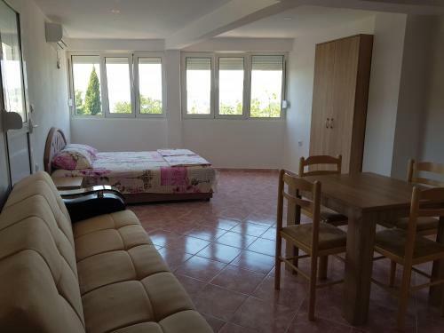 Hostal Guest House Dragomir