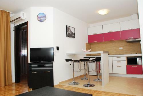 Azzuro Lux Apartments