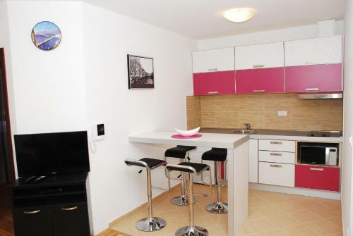 Azzuro Lux Apartments