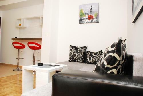 Azzuro Lux Apartments