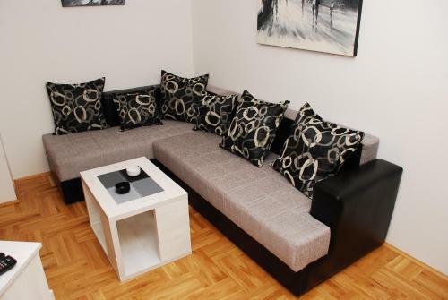 Azzuro Lux Apartments