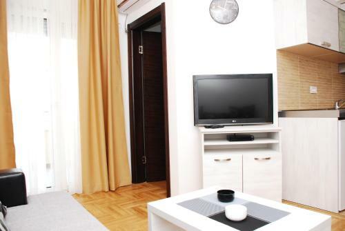 Azzuro Lux Apartments