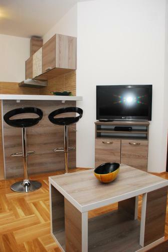 Azzuro Lux Apartments