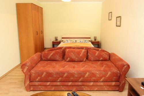Hostal Savija Becici Rooms