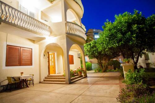 Apartamento Vila Mitrovic