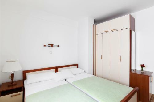 Apartments Ivona