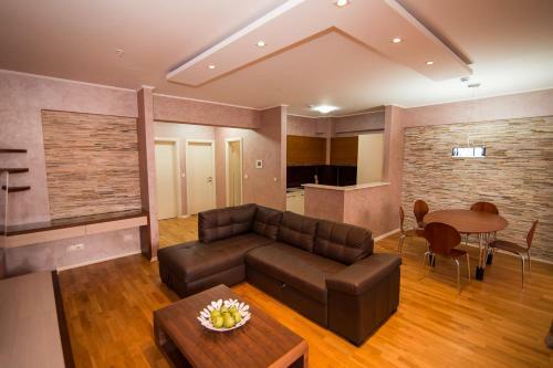 Harmonia Apartments