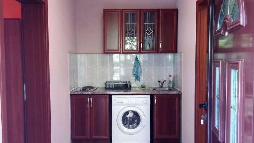 Hostal Villa Budvanka Guesthouse