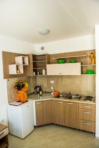 Apartmani Barovi? Be?i?i