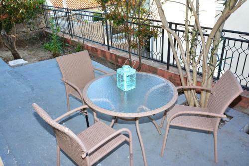 Hostal Holiday Home Cattaro