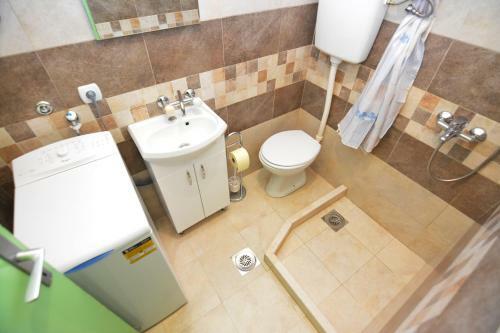 Hostal Holiday Home Cattaro