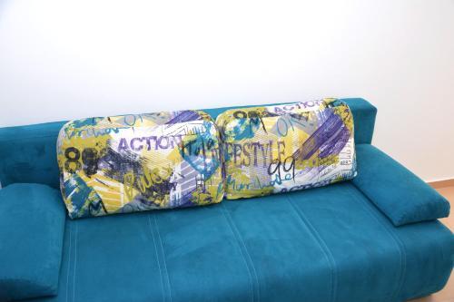 Hostal Holiday Home Cattaro