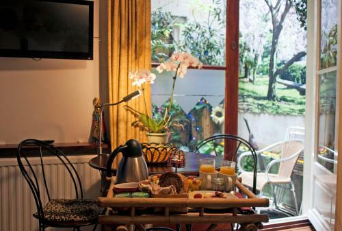 Amsterdam Bed And Breakfast Barangay
