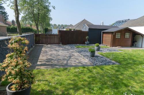 Park Schoneveld: Duinroos 153