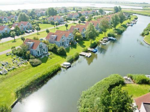 Beach Resort Makkum Bungalows