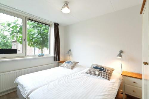 Lodge Boathouse Suburban Amsterdam